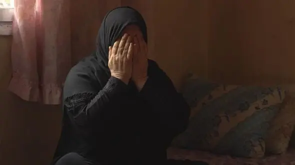 تهدید شرم آور مربی زن یوگا 