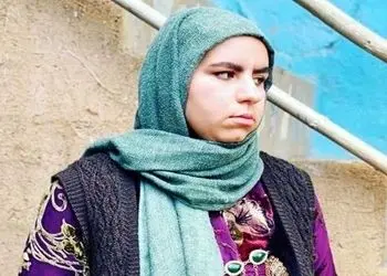 صهبا شرافتی، بازیگر جوان سریال « نون خ» تغییر چهره داد/ خانوم بازیگر در 27 سالگی با استایل منحصربه فرد اصلا قابل شناسایی نیست