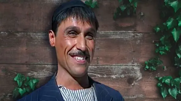 عکس سفر در زمان / تغییر چهره  امیر آتشانی، عمو غلامِ پس از باران در کنار خانوم دکتر معالجش‎ .../ نقشش در این سریال نابودش کرد ...