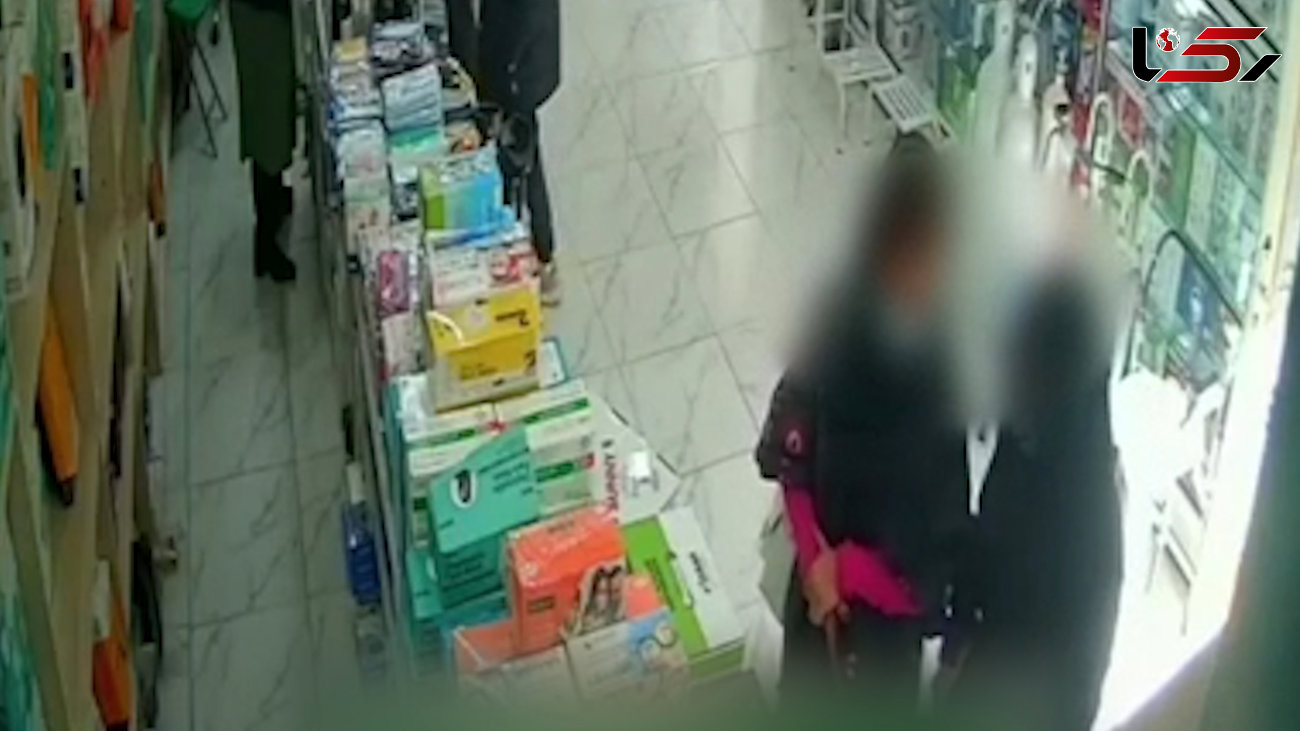 فیلم دیدنی از صحنه سرقت 2 زن از مغازه ای در نیشابور 