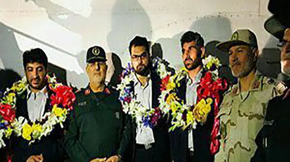 
بازگشت ۴ مرزبان ربوده شده به وطن + فیلم
