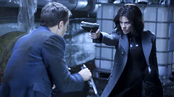 جنگ‌های خونین دختر دورگه +فیلم و عکس 