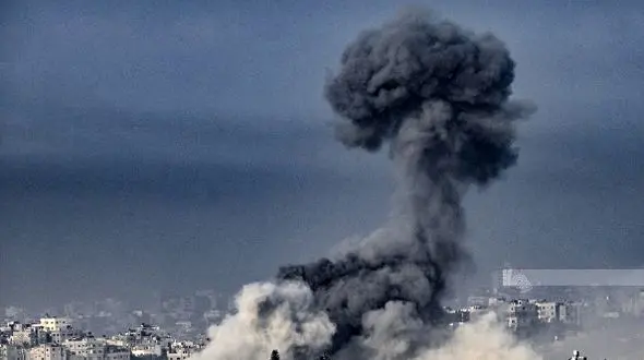 لحظه اصابت موشک اسرائیلی به خیمه آوارگان فلسطینی + فیلم