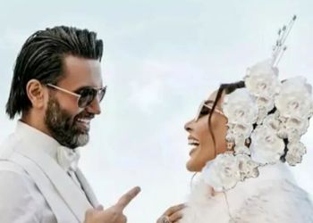 علیرضا نیکبخت واحدی: به خدا عروسی ما مجلل نبود! همسرم اصلا از مراسم ازدواجمون خبر نداشت همه میدونستن جز مونا خانم! +فیلم