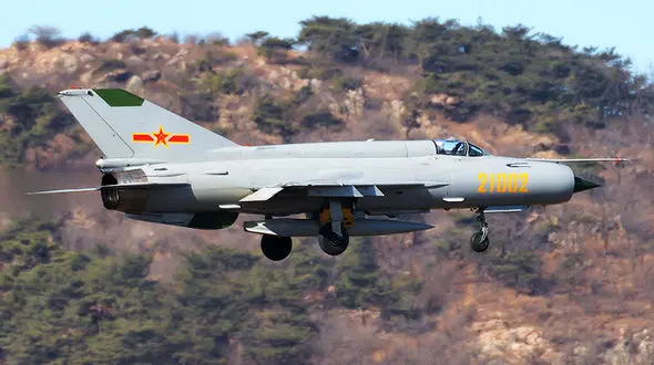 سقوط هواپیمای نظامی پاکستان حین انجام ماموریت آموزشی