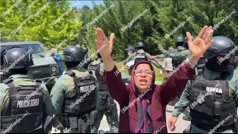 حمله مرگبار و خونین پلیس آلبانی به اردوگاه اشرف 3 منافقین + فیلم و تصاویر