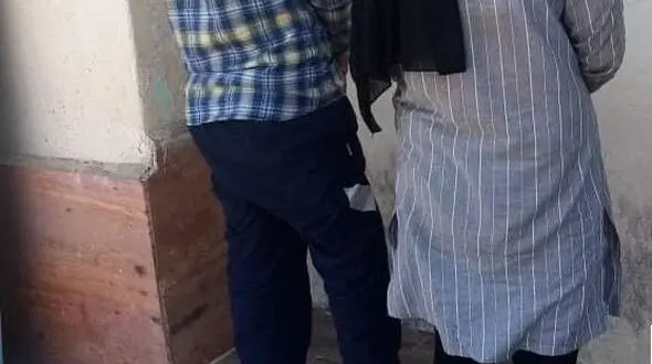 غافلگیری زوج قاچاقچی 