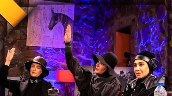 نگاهی به سلفی خاطره‌انگیز بهاره رهنما با نسرین مقانلو و نسیم ادبی در پشت صحنه شب های مافیا