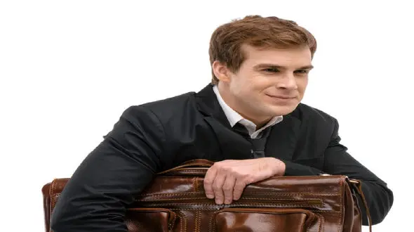 کدام زبان های بدن مانع پیشرفت کاری می شود؟