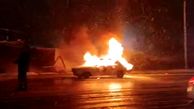 فیلم آتش سوزی پیکان در رشت / خودرو جزغاله شد