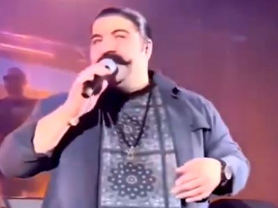 فیلم آواز باشکوه و شنیدنی بهنام بانی در کنسرت مسعود صادقلو / بهنام بانی غوغا کرد و کنسرت را ترکاند !