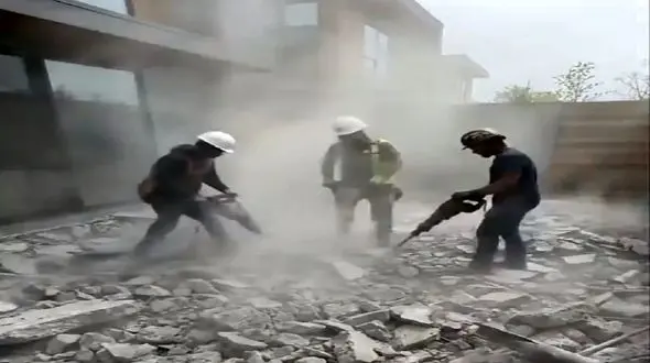 فیلم/معماری خلاقانه/  حیاط رو کوبیدن از نو ساختن فوق العاده شد