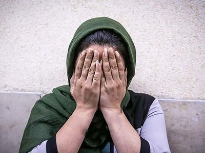 تلخ ترین سرنوشت زن جوان در خانه فساد / مینا  از دخترش دور افتاد ! + نظر کارشناس