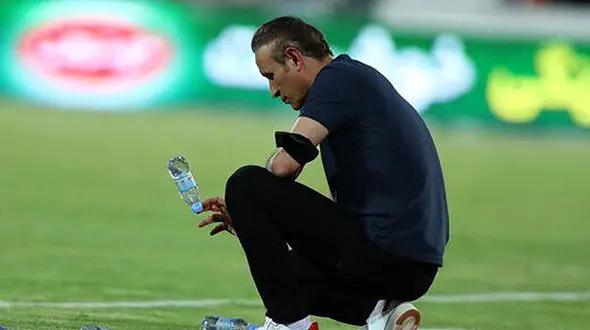 مفت‌خور آنهایی هستند که منابع و ثروت مردم را دزدیده‌اند نه فوتبالیست ها/ می خواهند نشاط را از مردم بگیرند