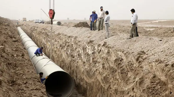 انتقال ۲۰۰ میلیون متر مکعب آب شیرین از خلیج فارس به فلات مرکزی