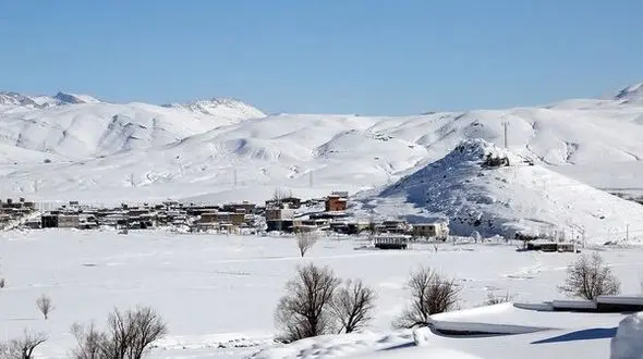 مصائب زندگی در کوهرنگ / بارش برف 150 سانتی متری