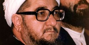 ناطق نوری به خلخالی: نه دین داری نه شعور!