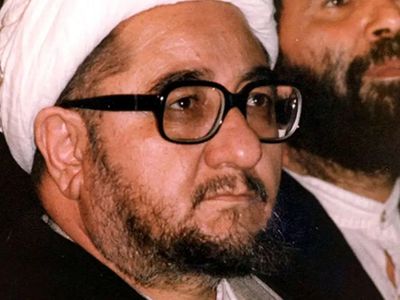 ناطق نوری به خلخالی: نه دین داری نه شعور!