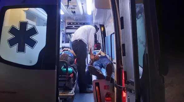 4 مأمور انتظامی در تجمع اعتراضی شیراز زخمی شدند /  یک همکار پلیس (همیار پلیس) جان باخت