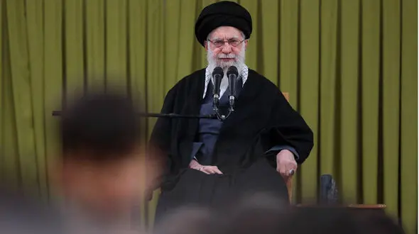 همزمان با تهدیدهای ترامپ و نتانیاهو عکس های حضور با اقتدار رهبری انقلاب در دیدار مردمی در قلب تهران