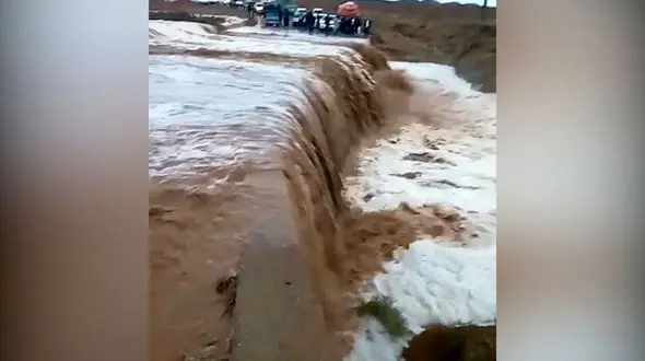 طغیان شدید رودخانه فصلی در دهلران + فیلم