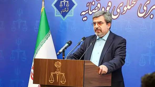 حکم سالار آقاخانی صادر شد / جرمش چه بود؟