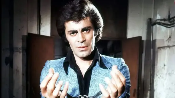 عکس سفر در زمان  /  جهانگیر غفاری؛ بازیگر  قبل از انقلاب در ۸۱ سالگی / قبراق و جذاب