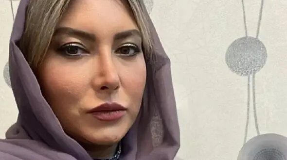 عکس فریبا نادری با آرایشگر خصوصی اش لو رفت / تغییر چهره خانم بازیگر متعجبتان می کند!