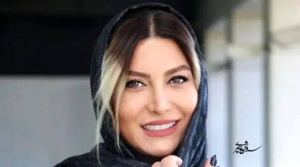 فیلم / همخوانی فریبا نادری و محمد نادری با ترانه خاطره انگیز یار دبستانی من در کنسرت حجت اشرف زاده ...