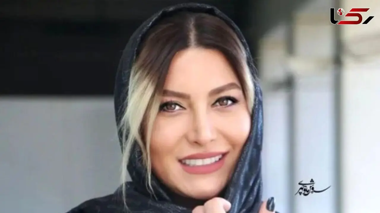 سلفی ناشیانه فریبا نادری با شال پلنگی لاکچری
