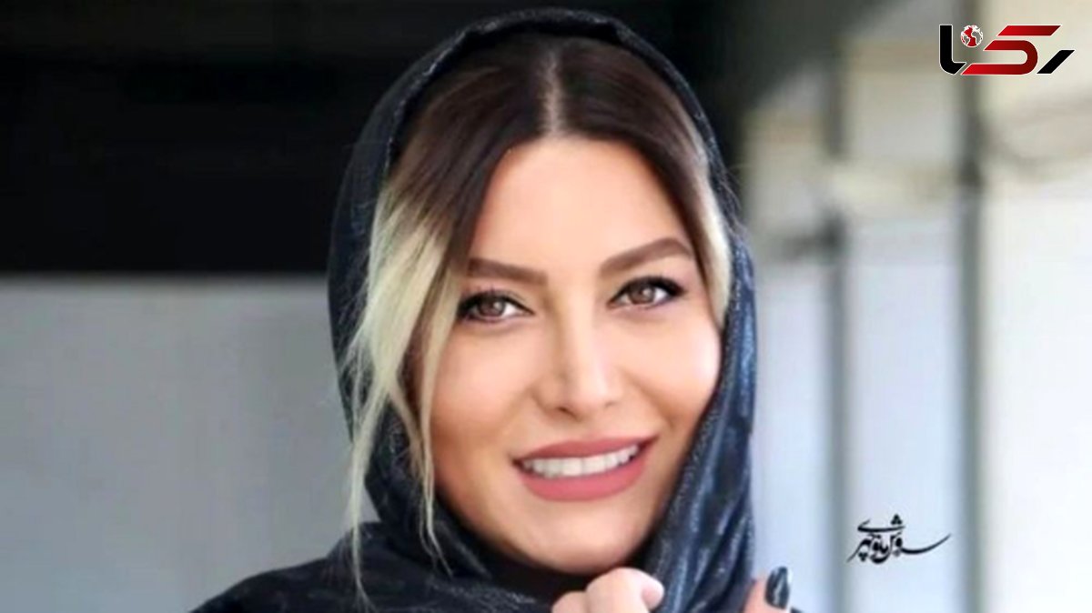 سلفی ناشیانه فریبا نادری با شال پلنگی لاکچری