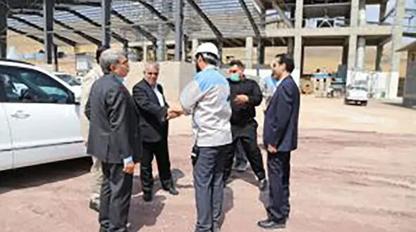 بازدید معاون صندوق توسعه ملی کشور از طرح های اقتصادی لرستان/ پروژه های الیگودرز ، ازنا و دورود بررسی شد 