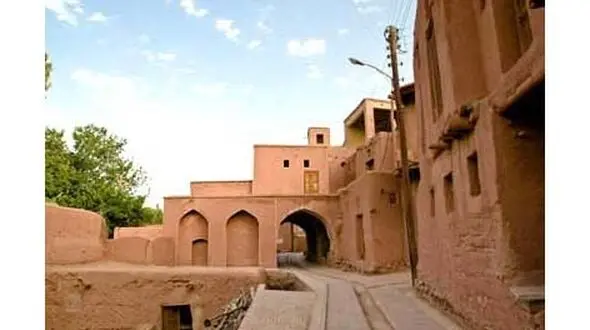 کرونا ورود گردشگران به "ابیانه" را ممنوع کرد