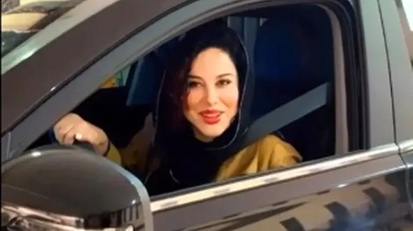 ویدئو/ نگاهی به ماشین هوش‌پران شاسی بلند آشا محرابی، بازیگر سریال «قول مردونه»/ چه عیدی هم گرفت از نه‌نه نقلی عمو پورنگ