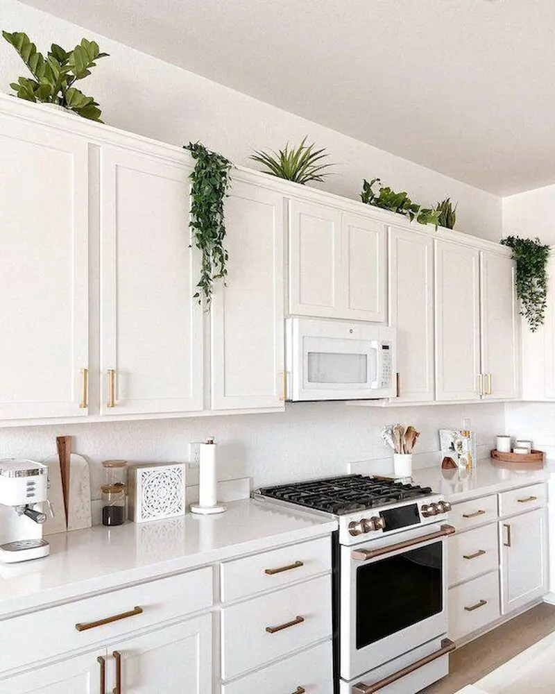 چیدن بالای کابینت