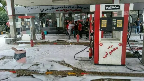  پمپ بنزین آمل آتش گرفت + عکس 