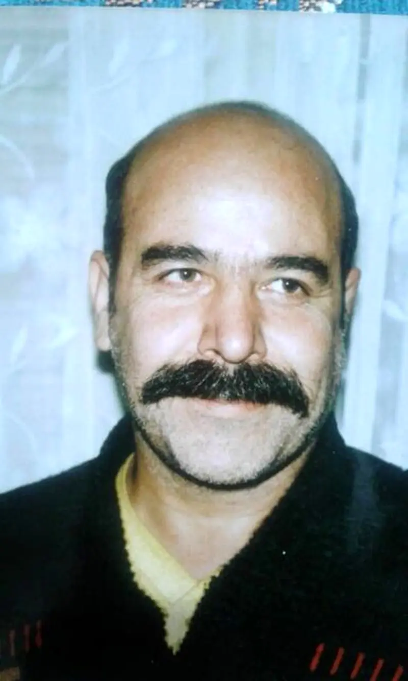 منوچهر اسدی