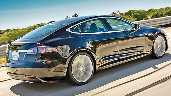 انفجار خودروهای تسلا