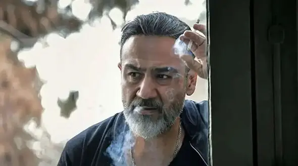 فیلم عذرخواهی مهران غفوریان یکی از مجری های برنامه بازمانده از مردم ایران / من که نبودم اما عذرخواهی می کنم+ متن