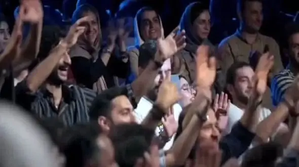 فیلم آواز محلی / رامبد جوان چه رقص بندری میکنه اصلا چشمات چارتا میشه با هله دان دان جمعیت