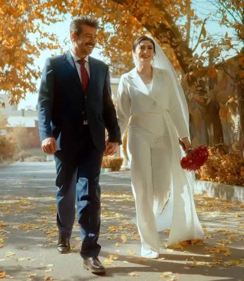 استایل مراسم عقد مریم مومن