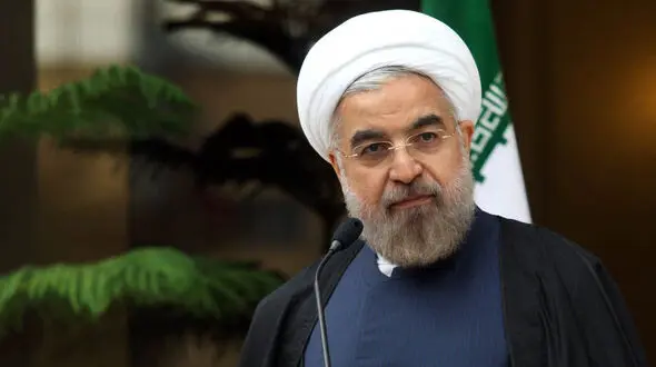 روحانی: تقابل با جهان برای بعضی‌ها نان آورده/ هر چه غم و اندوه باشد حلال است اما یک دقیقه که بخندیم حرام است؟