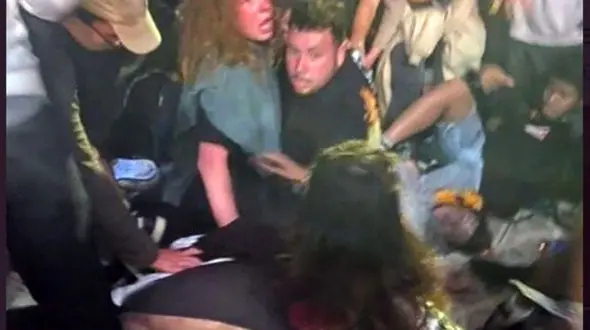 فیلم صحنه کشته و زخمی شدن 308 شرکت کننده در کنسرت !