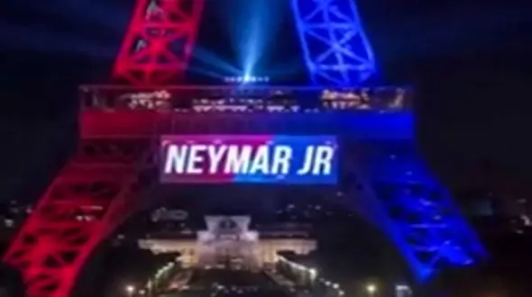 نورافشانی زیبا و شگفت انگیز برج ایفل برای خوش آمدگویی به نیمار+ فیلم