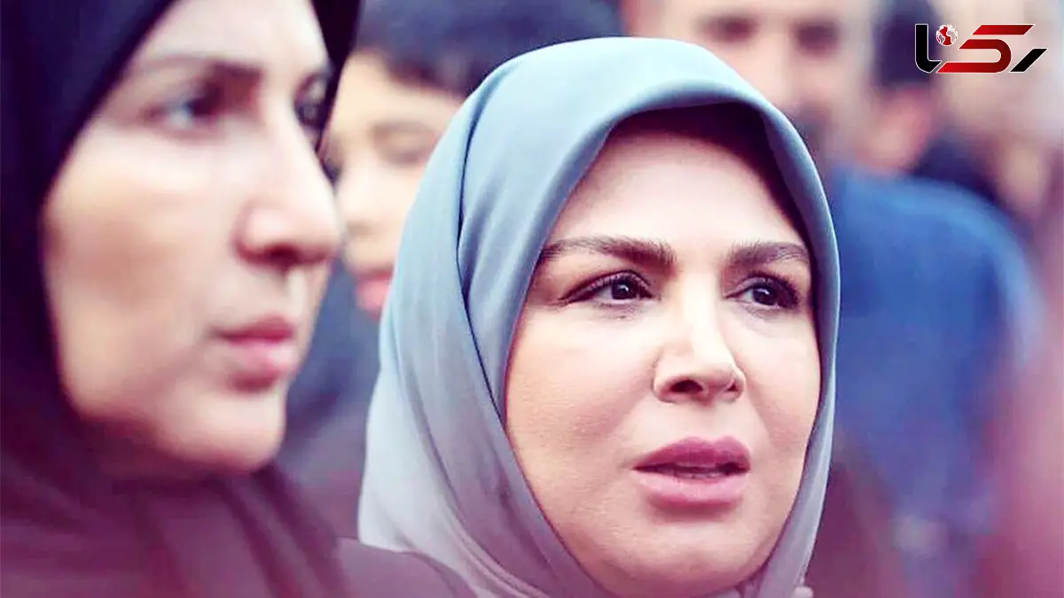 فیلم / نگاهی به چیدمان  دلنشین وخوش رنگ خانه  شهره سلطانی عمه فرخنده سریال لحظه گرگ و میش / پیانو و گیتار  تا مبلمان چستر