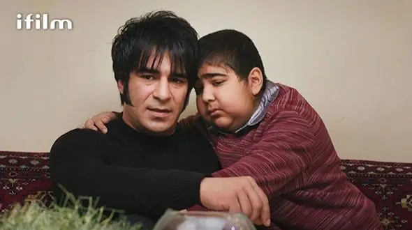 عکسی زیبا از یوسف تیموری به همراه بابای خوش تیپ و باکلاسش که پربازدید شد!