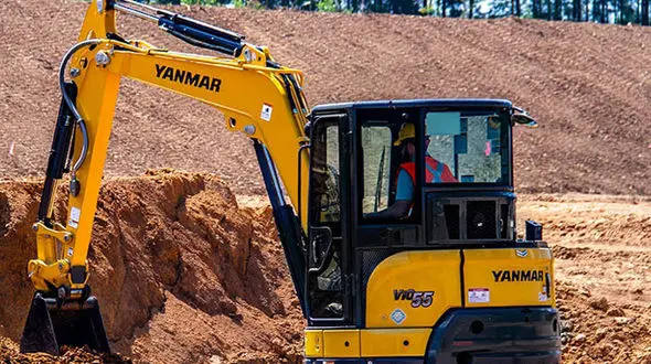 از آجر هایی برای زندگی حشرات تا رانندگی دیوانه بار با بیل مکانیکی