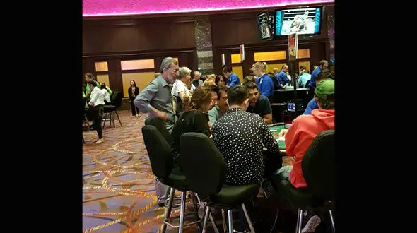 خاوری را در  یک قمارخانه در کانادا ببینید + عکس 