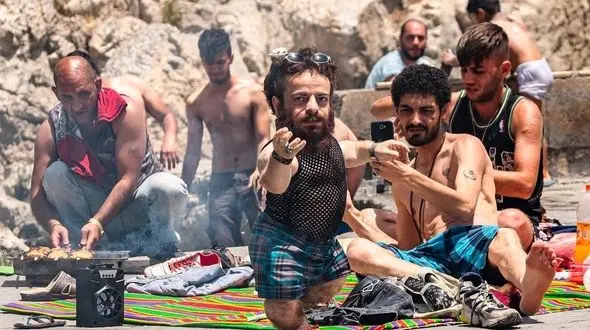 گفتگوی جنجالی با قد کوتاه ترین بازیگر دنیا در سریال یاغی + فیلم و عکس