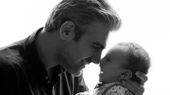 محمدرضا رهبری، جواد جوادی بچه مهندس با انتشار این عکس خبر پدرشدنش را داد؛ دیاکو کوچولو خوش اومدی به این دنیا